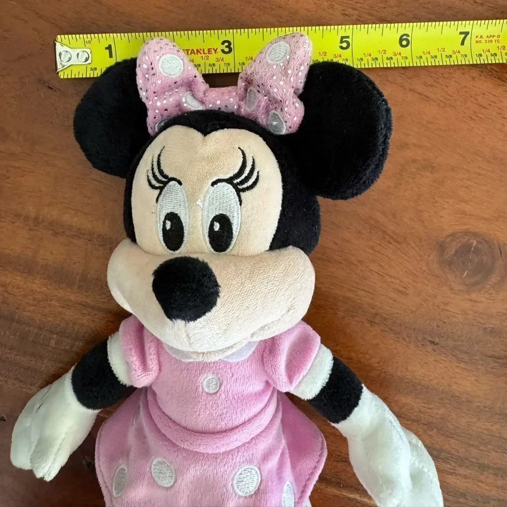 Minni Mouse lip smackers/minnie plush new